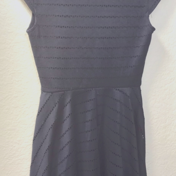 Teenage dress. - Picture 2 of 4